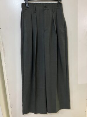 MEN グレー パンツ